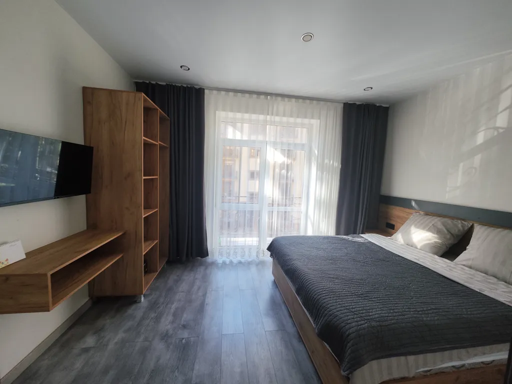 Уютная квартира в сосновом лесу в сердце гор