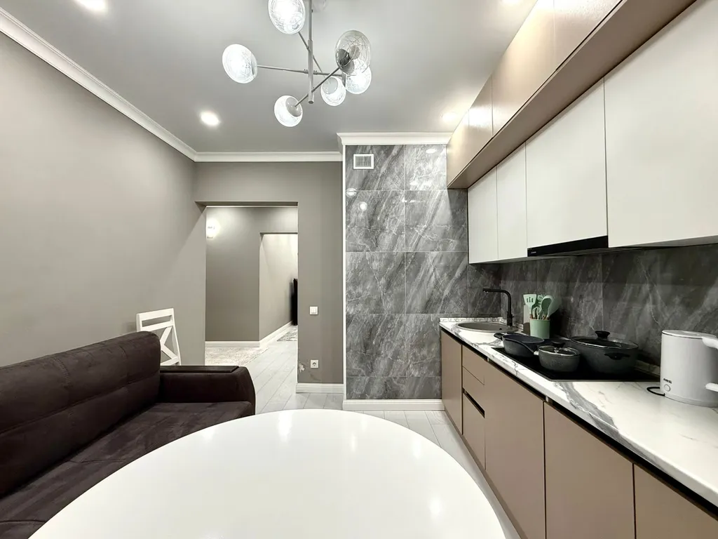 Квартира ЖК «Раимбек резиденс» метро, центр города & питьевая вода подарок — Алматы