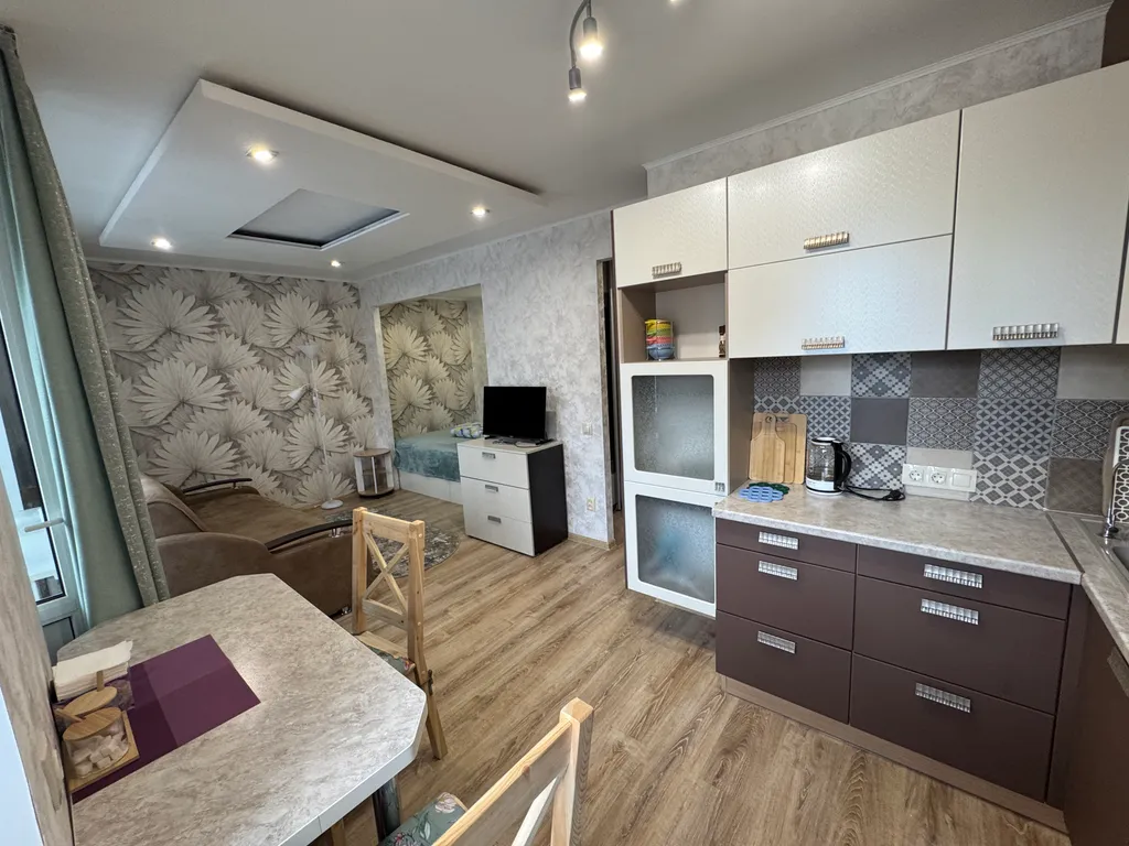 Уютная и красивая квартира-студия — аренда посуточно в Череповец