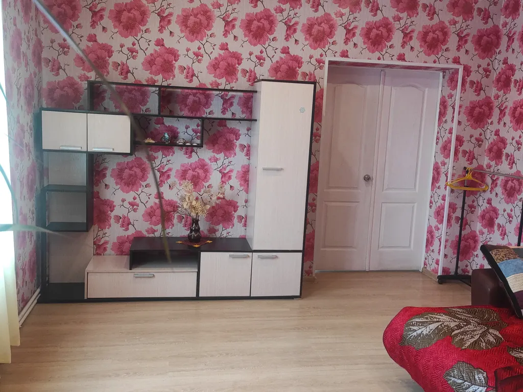 Квартира Уютная комната в частном доме в тихом районе города — аренда посуточно в Пермь