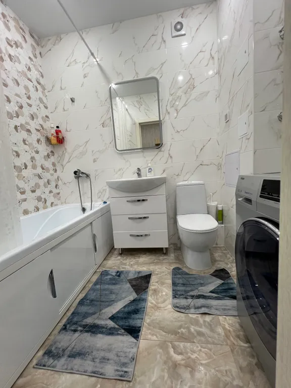 Уютная евродвушка в центре города в новом доме