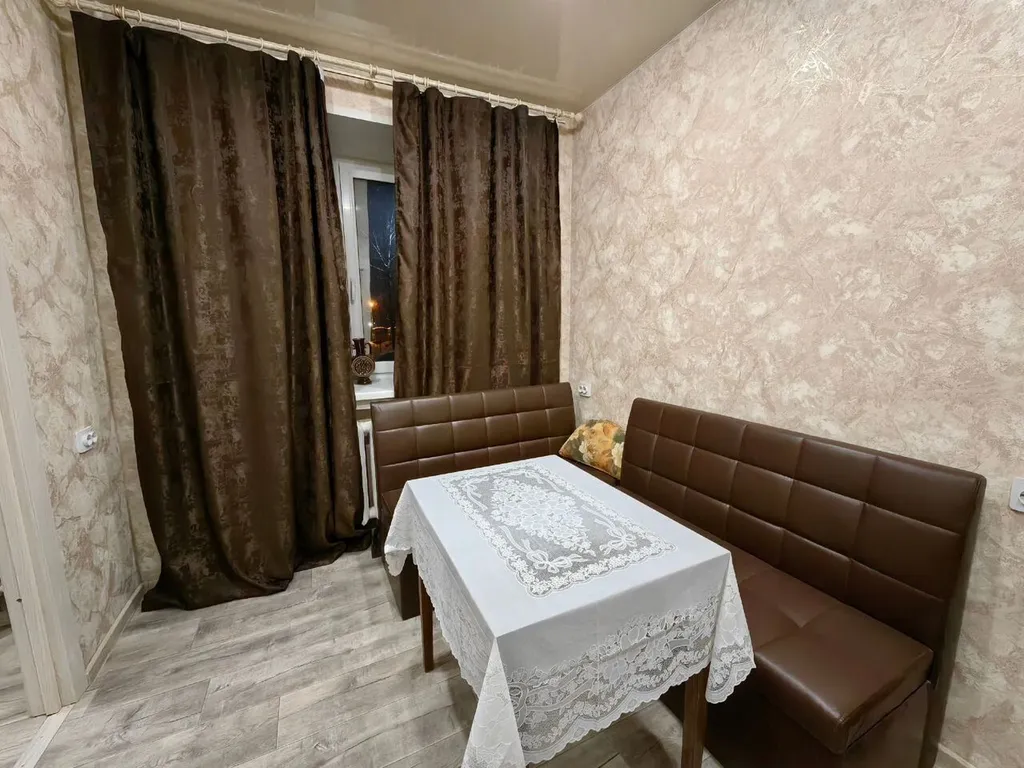 3-комнатная квартира со свежим ремонтом и новой мебелью