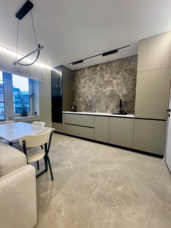 Уютная современная квартира которая порадует вас своим комфортом