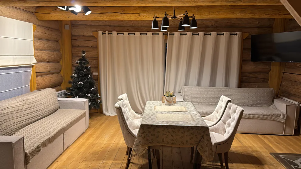 Коттедж Презентабельный и абсолютно экологичный дом из бревна — Красное Село