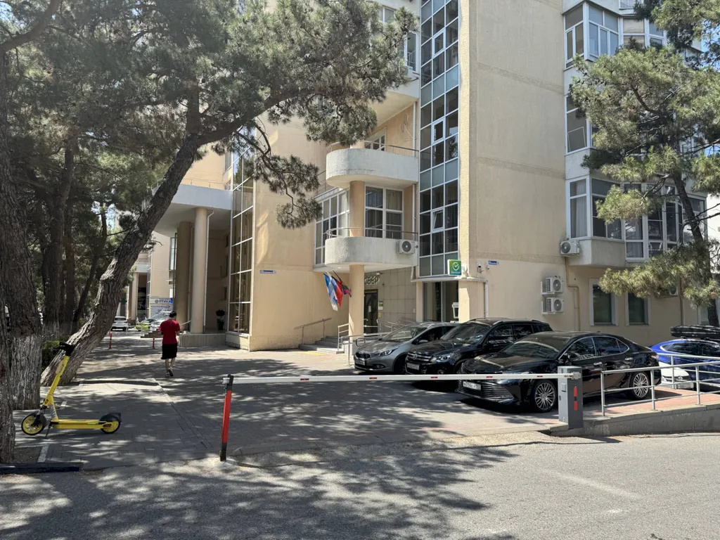 Первая береговая с видом на море и террасой – Толстый мыс