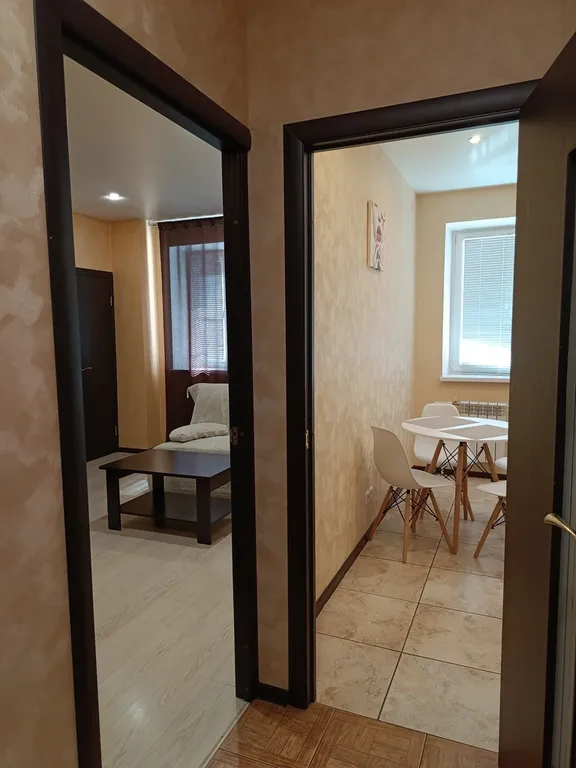 Квартира Чистая квартира в центре города около ж/д вокзала в элитном жк с бесплатной парковкой — Волгоград