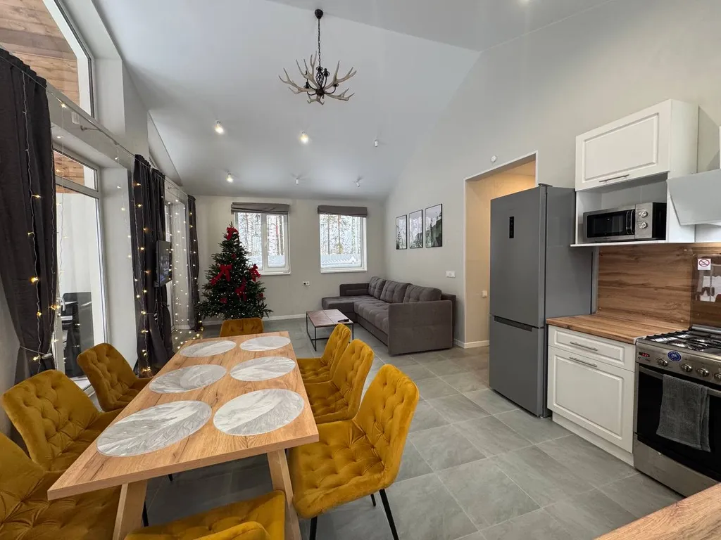 Коттедж Новый Коттедж с видом на лес и в трех минутах от изумрудного карьера — Мга