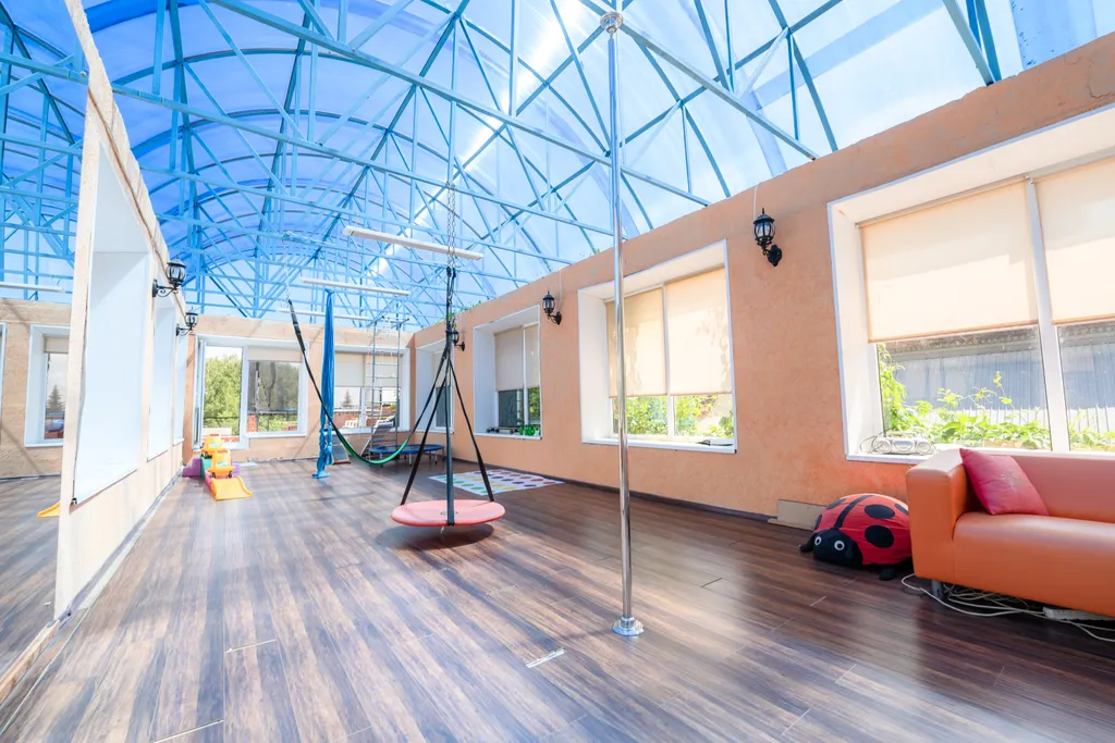 Огромный дом для отдыха с детьми