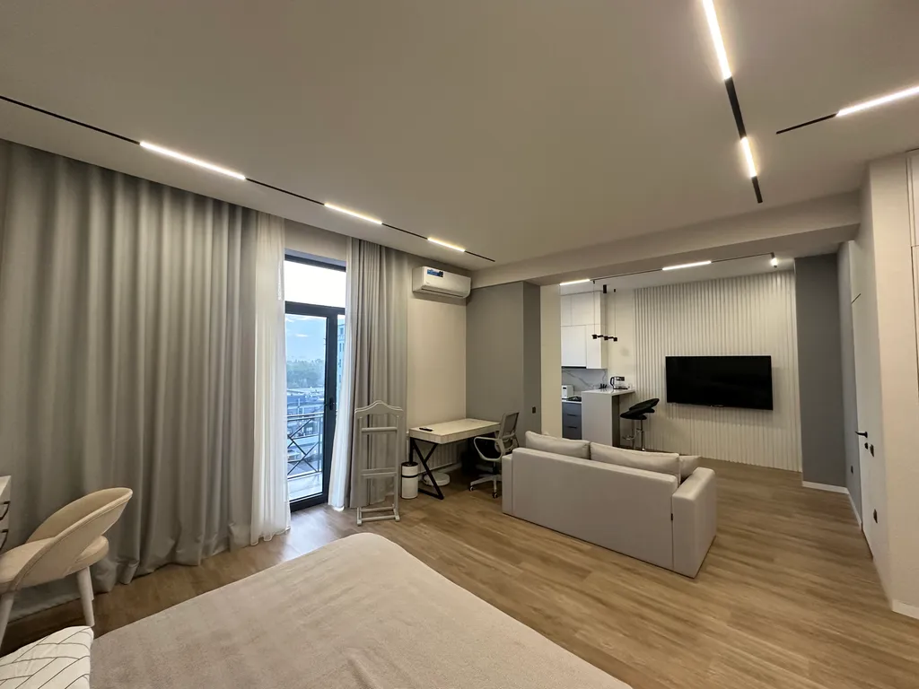 Minor-River apartment