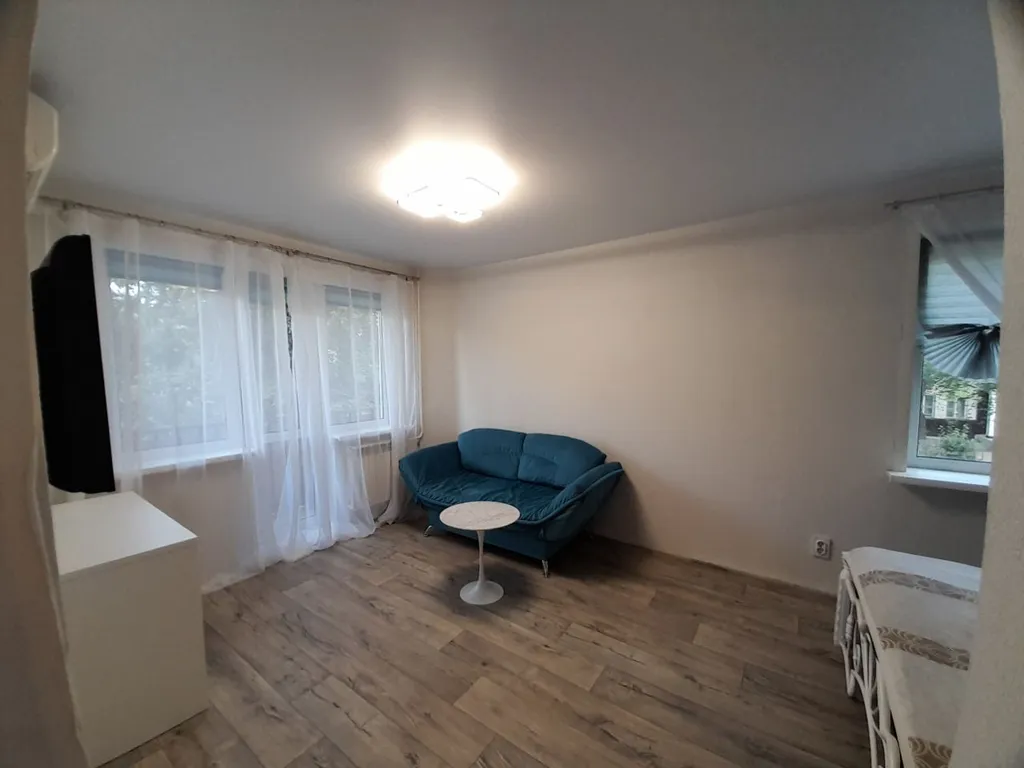 Укомплектованая квартира на Институте культуры