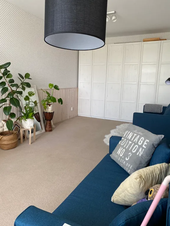 Рядом с лесом