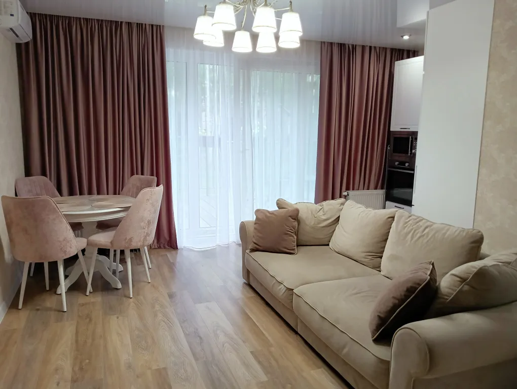 Уютная квартира в клубном посёлке с террасой — аренда посуточно в Западный