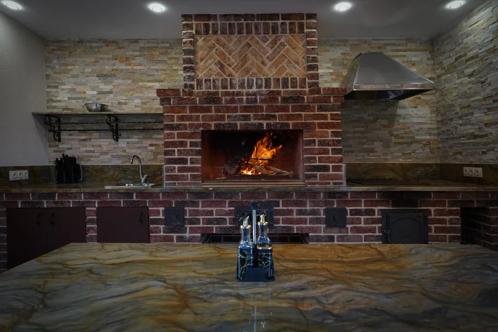 Загородный дом у озера в Подмосковье