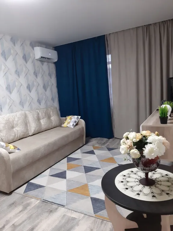 Двухкомнатная квартира в центре города — аренда посуточно в Камышин