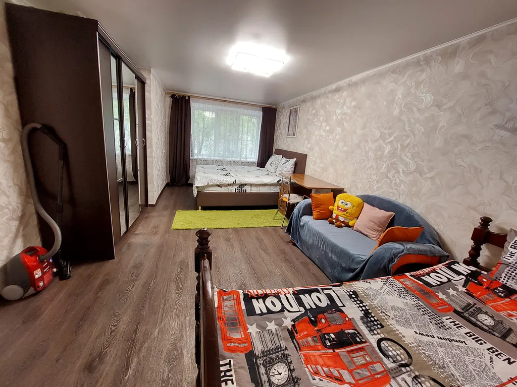 Двушка в центре, у хрустального рынка с новым ремонтом