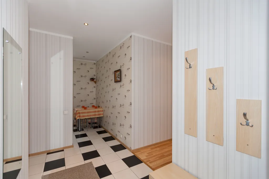 4-комнатная Квартира