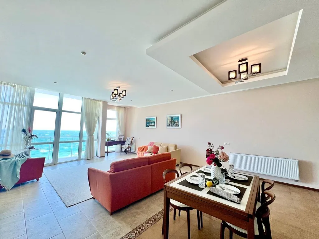 Однокомнатный апартамент на первой линии в ЖК Наутилус