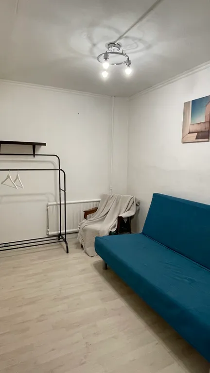 Квартира Уютная комната с кухней у метро — аренда посуточно в Санкт-Петербург