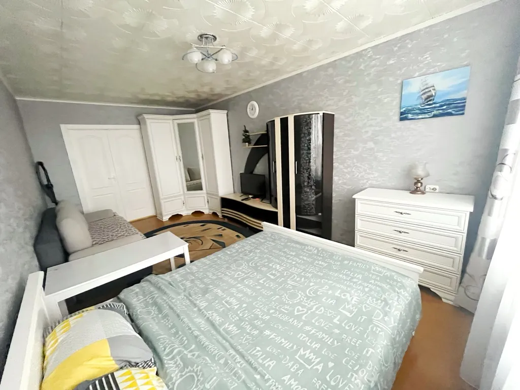 Уютная квартира с хорошим интернетом. Красивый вид из окна.