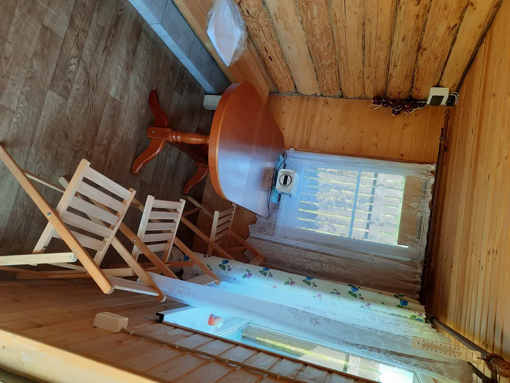 Коттедж Коттедж у озера в лесу — Луга