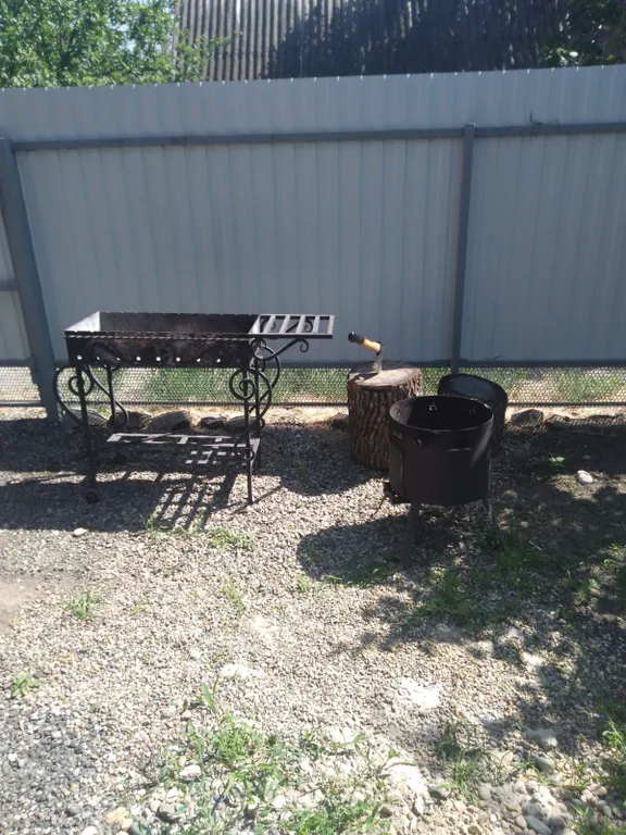 Отдельный 2-х этажный благоустроенный дом в тихом районе у моря