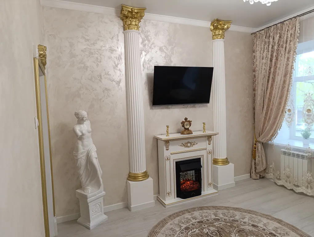 Квартира в дворцовом стиле