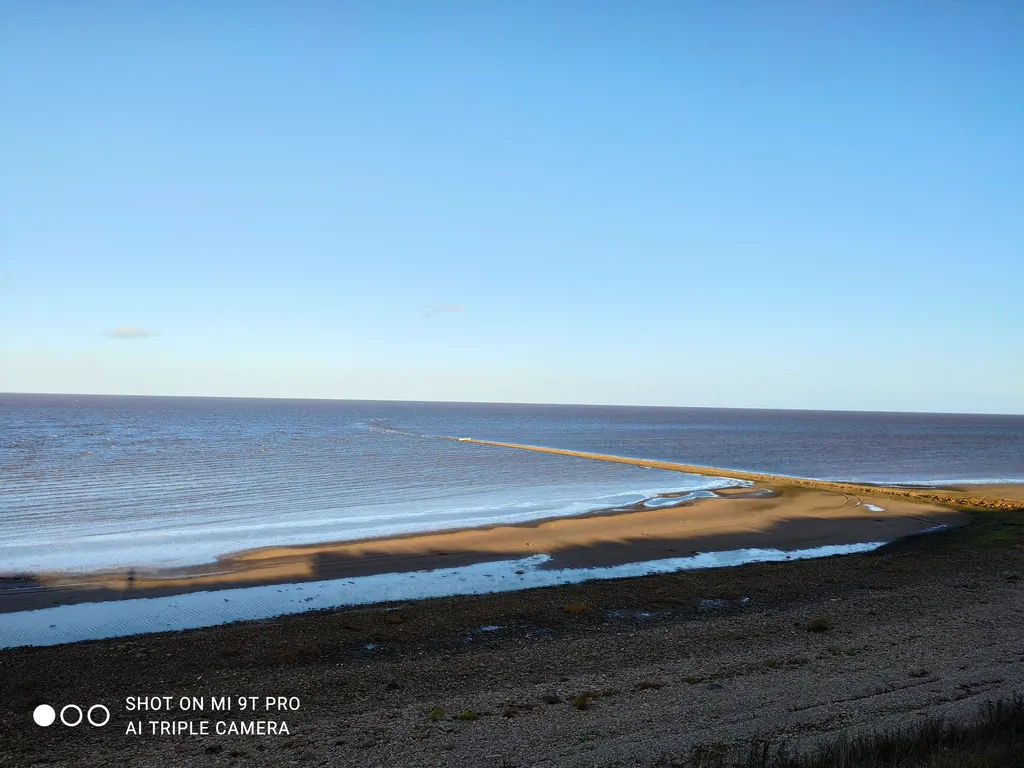 Домик-баня на берегу реки Псижа и выходом в озеро Ильмень