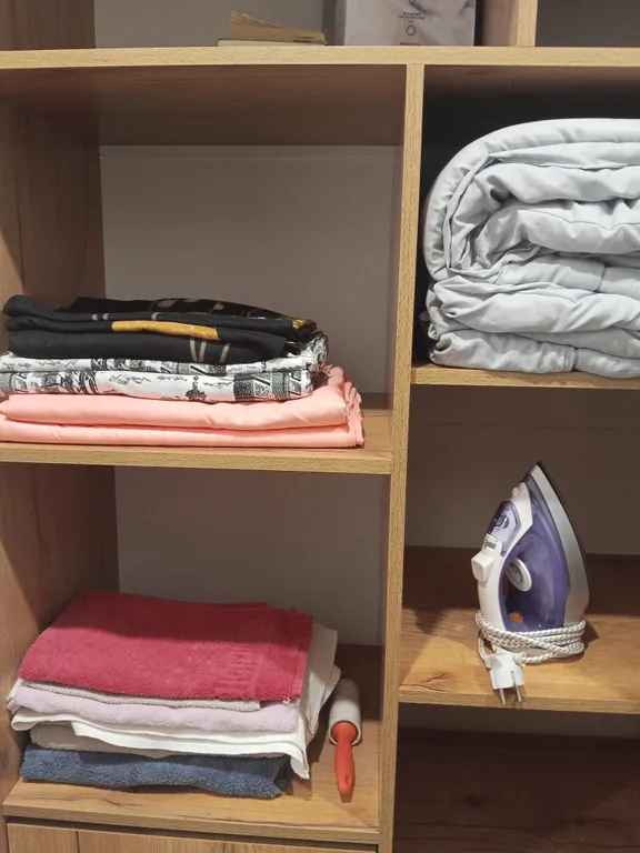 Сдaм квapтиpу-студию пocуточно в мкр. Юбилейный, 117/1.