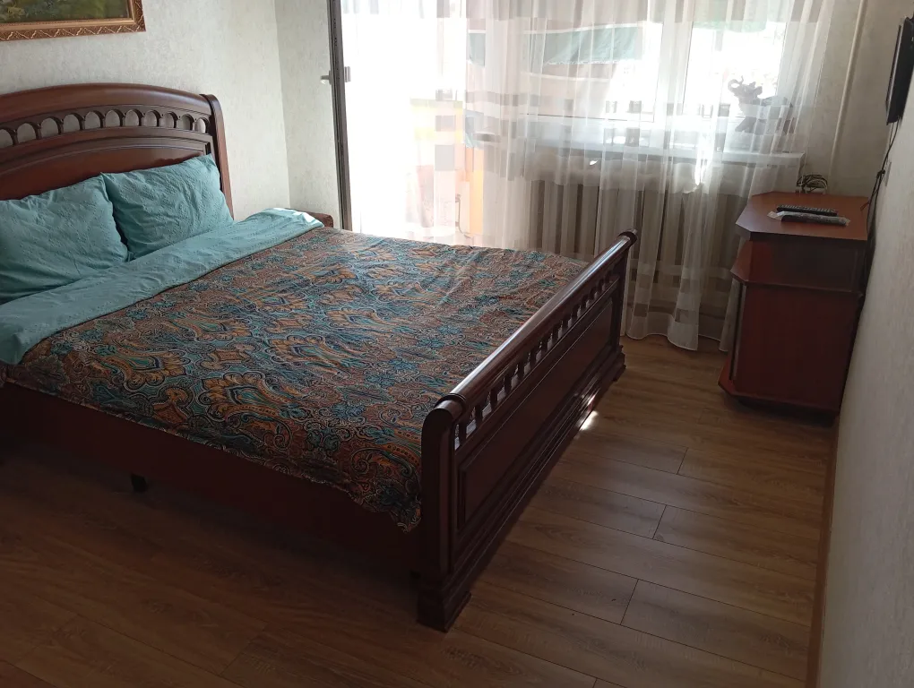 Просторная двухкомнатная квартира в центре Как дома