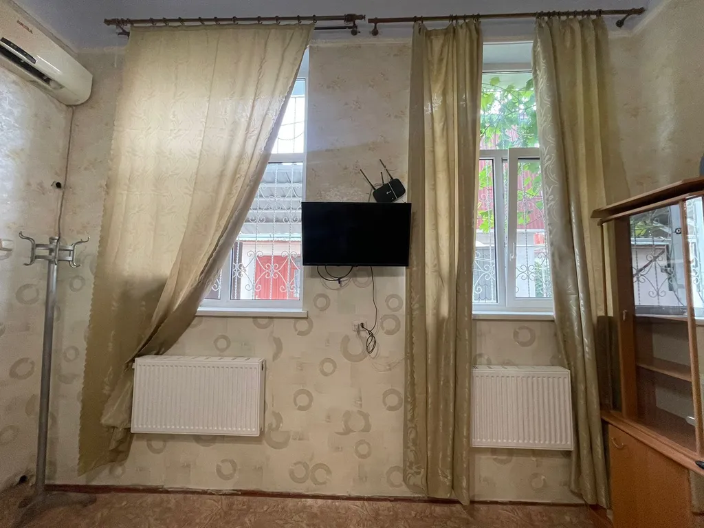 Двухкомнатная квартира с высокими потолками