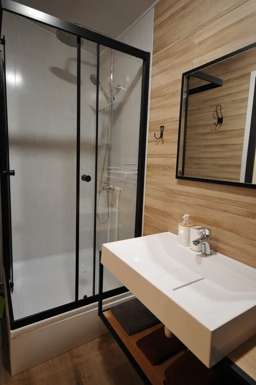 Коттедж Коттедж в стиле Барнхаус в аутентичном лесу — Петяярви