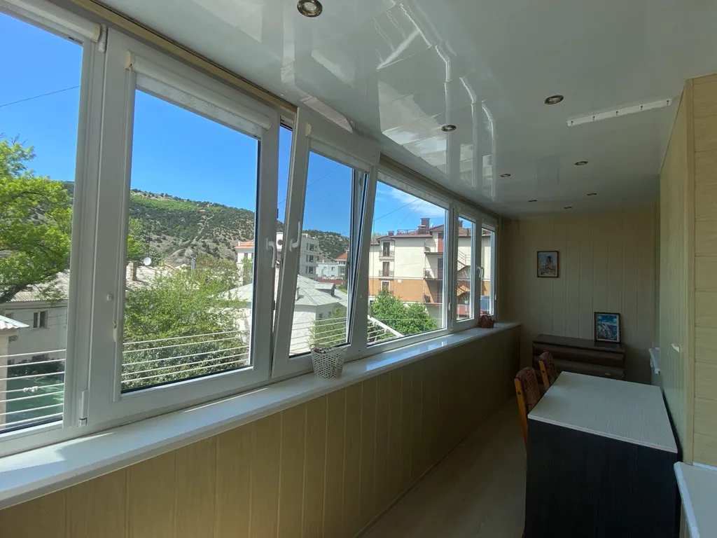 Уютная двухкомнатная квартира возле набережной Балаклавы