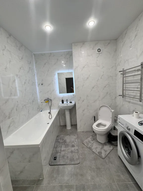 Уютная и новая квартира напротив Алматы Арены