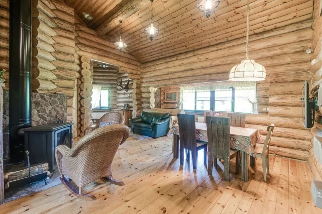 Коттедж Коттедж Лесная Усадьба — Луга