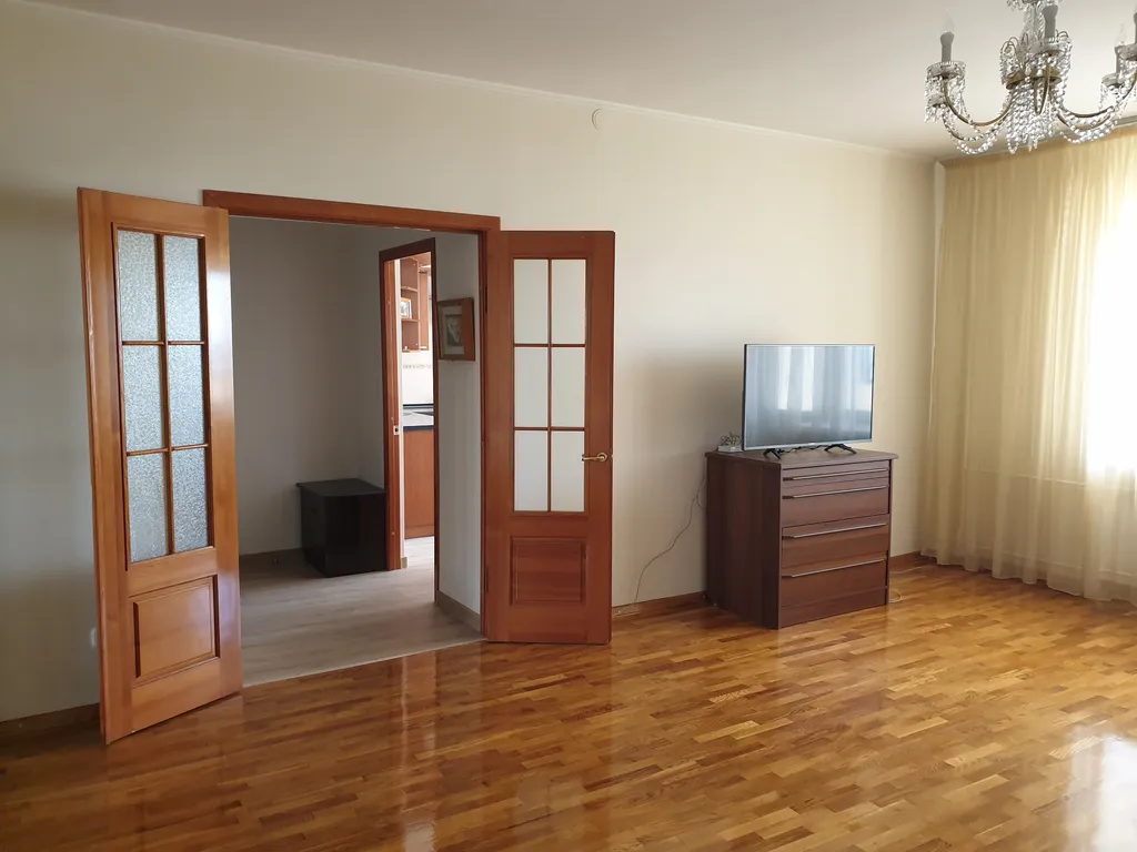 Просторная квартира в деловом центре с видом на Волгу