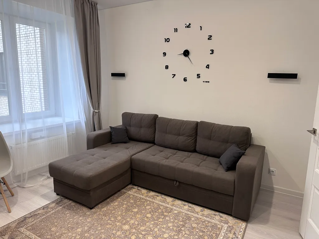 Уютная квартира в центре города, с красивым видом на озеро и двор — аренда посуточно в Северодвинск