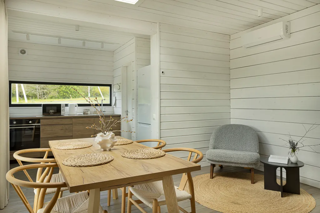 Уютный большой дом с видом на реку