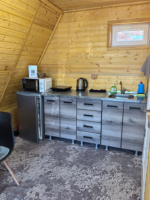 Дом 36m2 — чан на улице, современная кухня, Wi-Fi