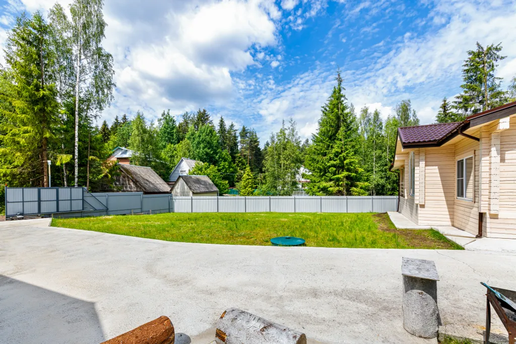 Коттедж Коттедж с 3 спальнями и большой кухней-гостиной у Охта парка — Сярьги