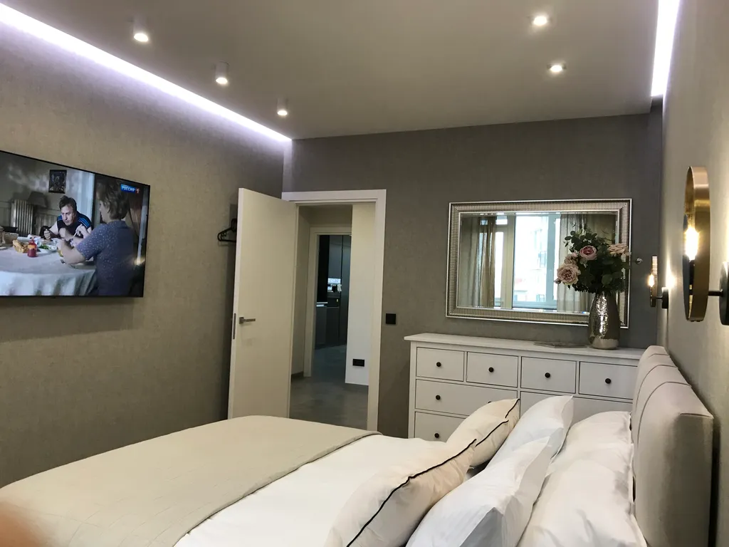 Двухкомнатный люкс с видом на Парк Победы и море