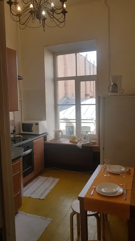 Квартира Квартира в 1 минуте от Невского проспекта, 2 спальни и вид на крыши — Санкт-Петербург