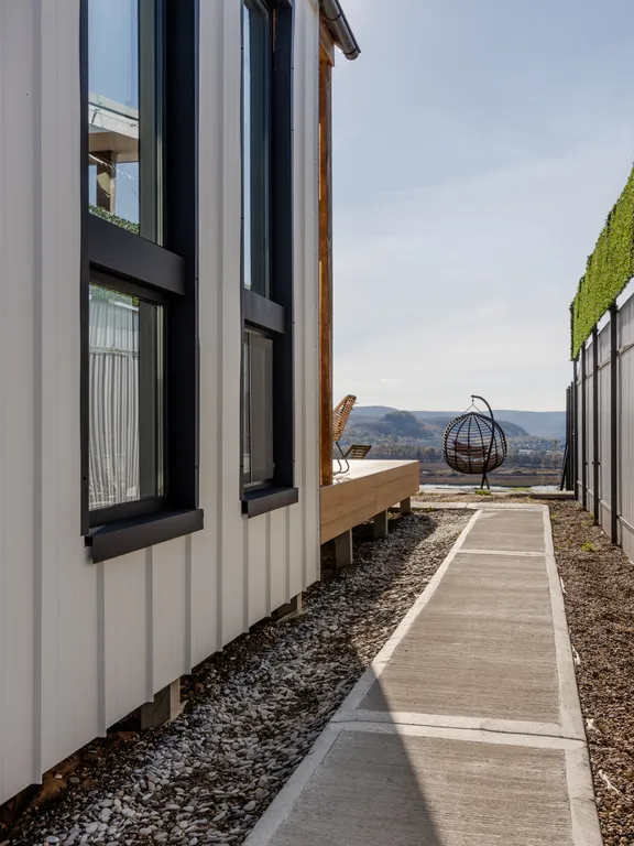 Дом Барн премиум класса с уникальным видом на горы и реку Сок