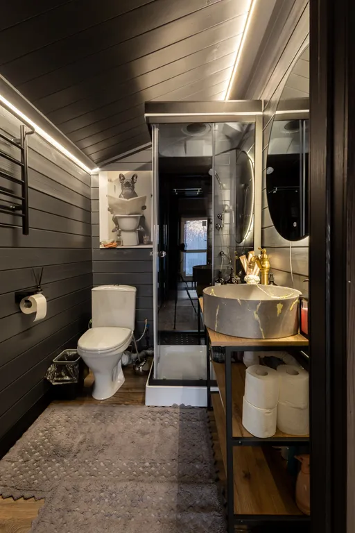 Загородный дом Loft lodge на берегу реки Ангара