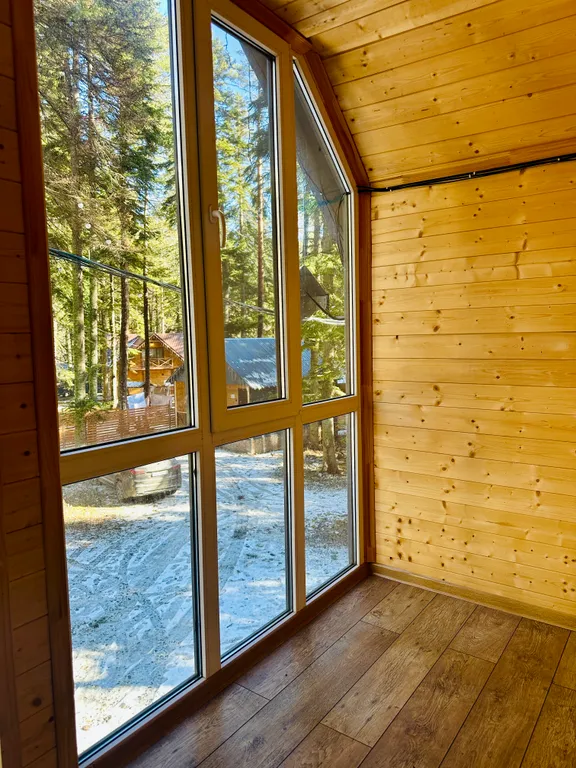 Большой коттедж