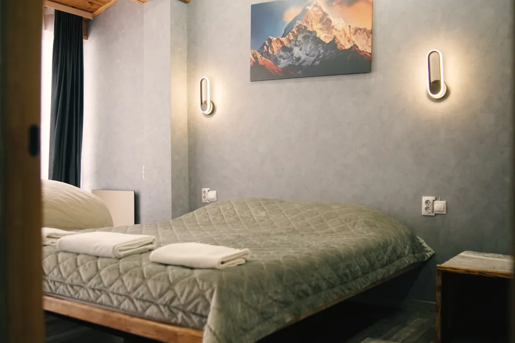 Новенький коттедж на большую компанию