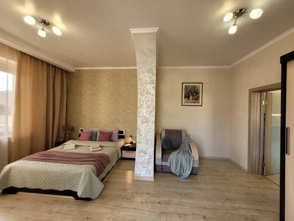 Квартира Квартира Просторная евродвушка около моря — Геленджик