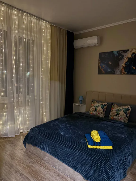 Квартира Современная, уютная квартира в лучшем районе города — Мирное