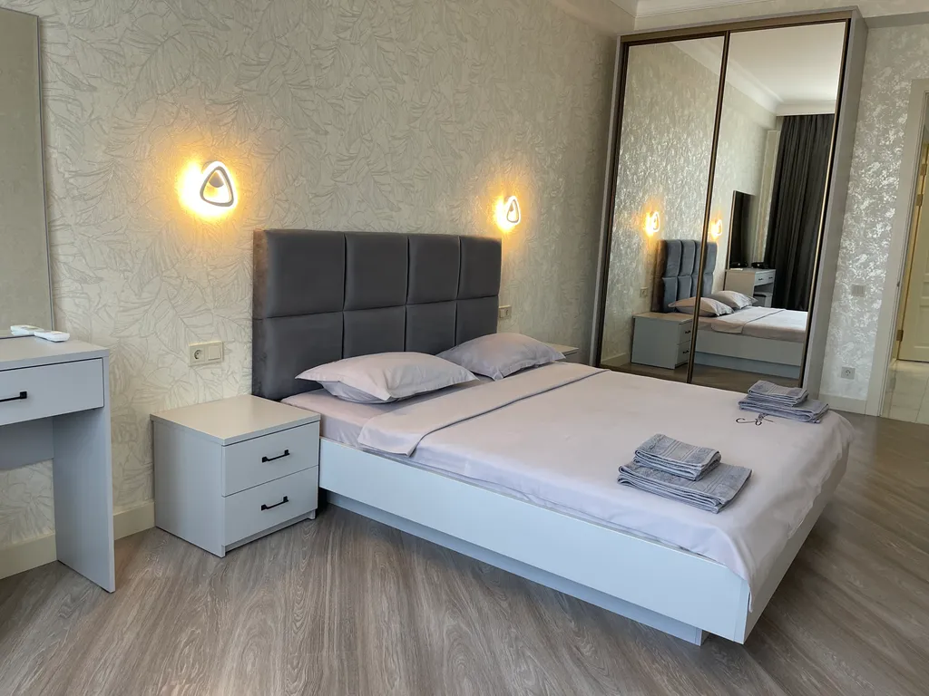 Уютная квартира в центре городе с видом на море