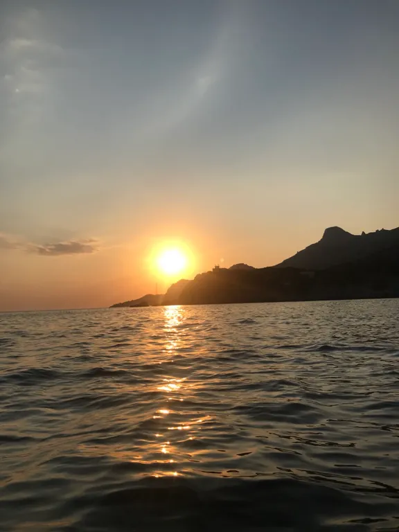 Апартаменты с видом на море, горы в новом доме над Форосским парком