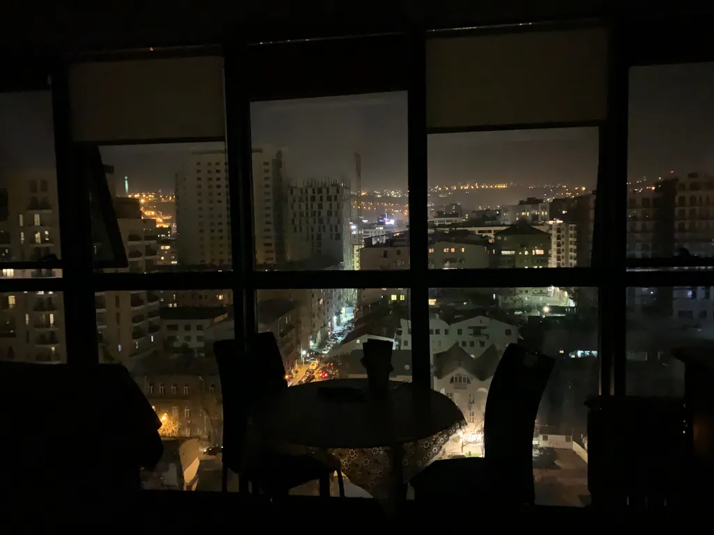 Студия с панорамными окнами